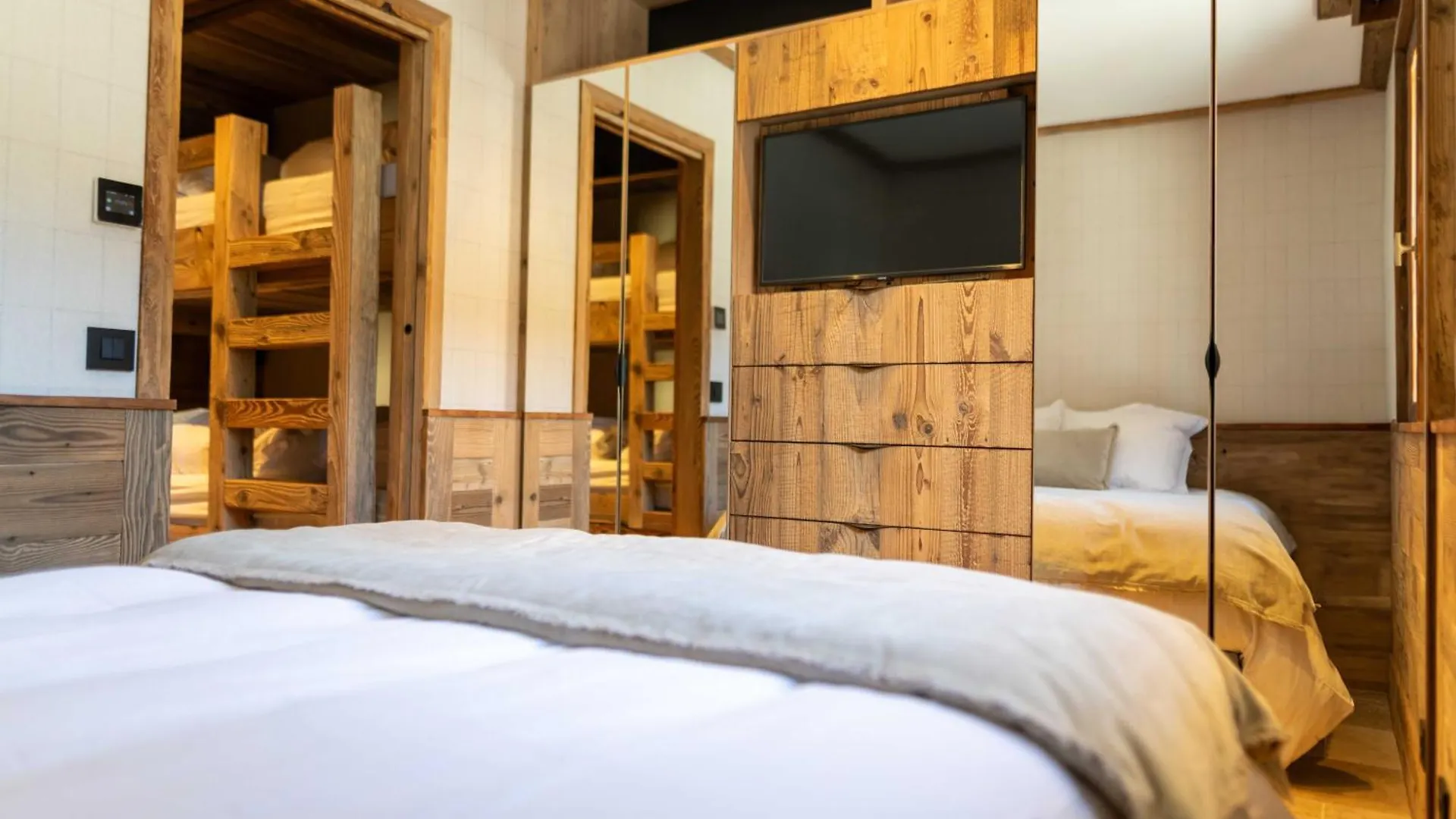 Apartment With Terrace And Parking Heart Of Megeve