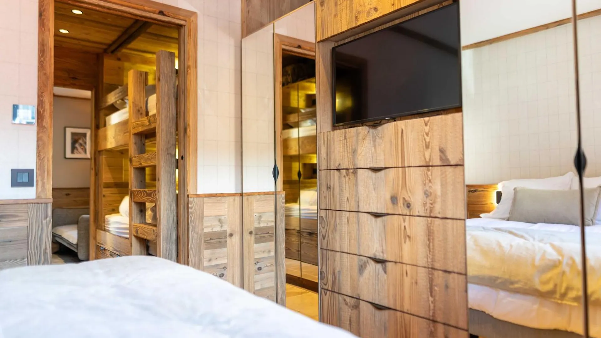 Apartment With Terrace And Parking Heart Of Megeve